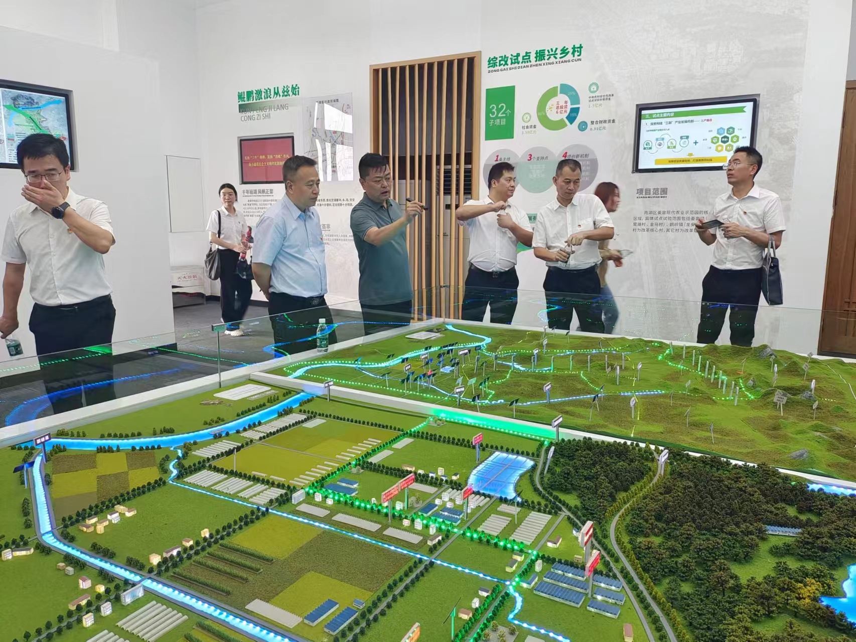 科技服务助力乡村振兴 湖南省农业科研机构联合政府部门赴雨湖区开展科技服务与教育技术开发